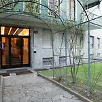 Modern And Particular In The Center Apartament Mediolan