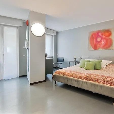 Apartment Modern And Particular In The Center
