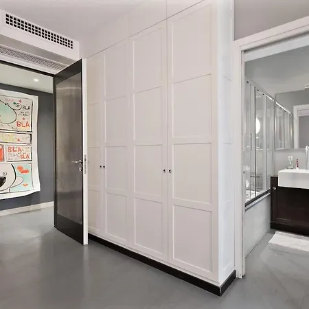 Modern And Particular In The Center * Mailand