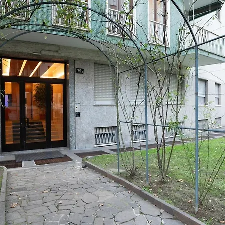 Modern And Particular In The Center Apartment Mailand